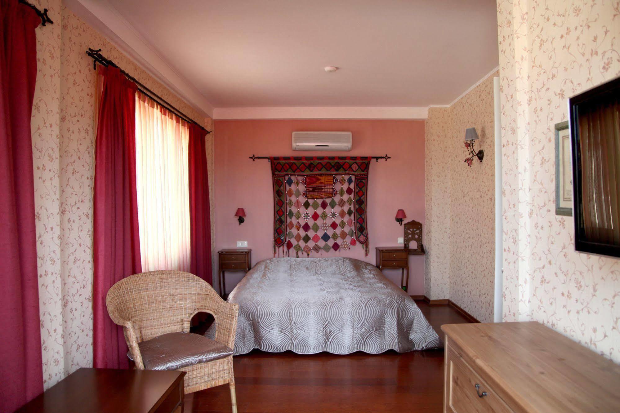 L'isola Guesthouse Heybeliada Esterno foto