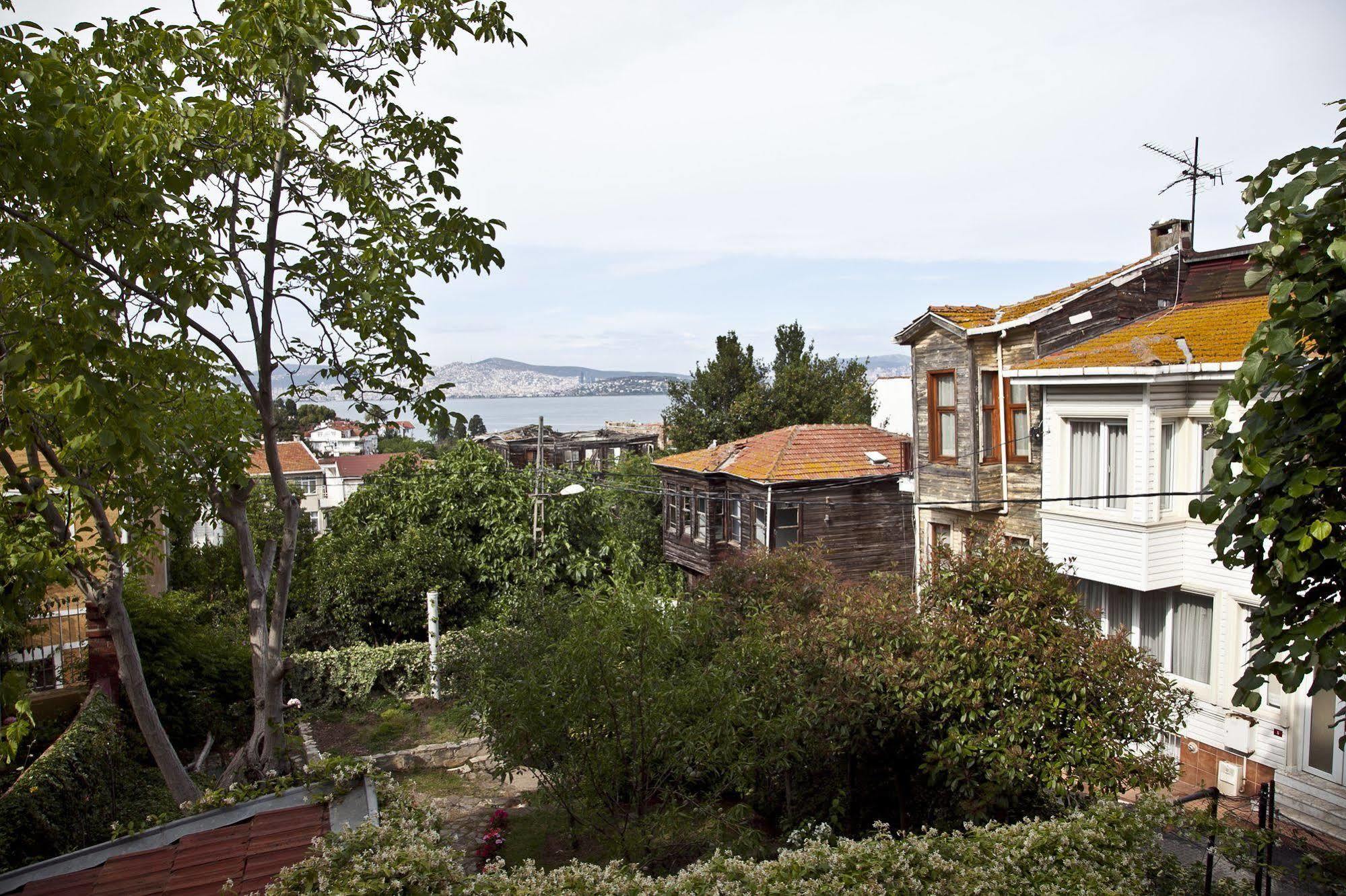 L'isola Guesthouse Heybeliada Esterno foto